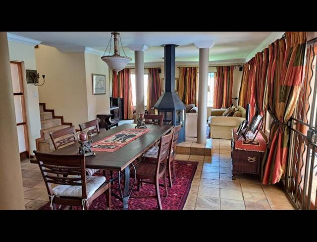 4 BEDROOM HOUSE FOR SALE IN KENSINGTON